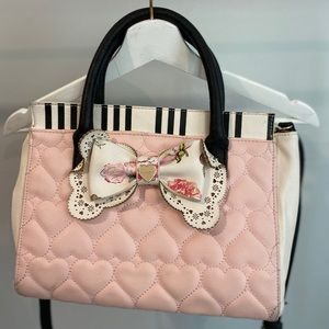 Crossbody/shoulder Betsy Johnson purse